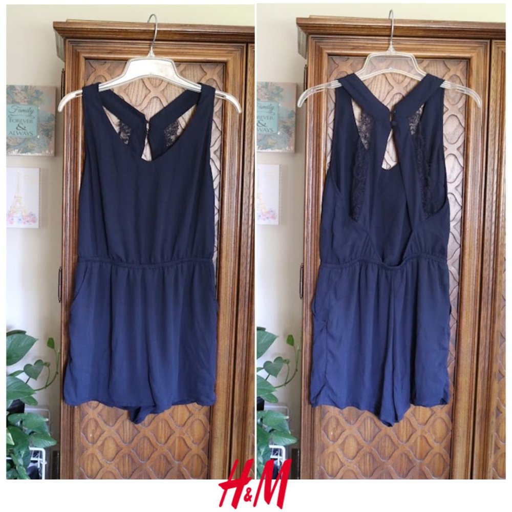 DIVIDED by H&M Navy Lace Open Back Romper with Pockets! - Navy. Size 8